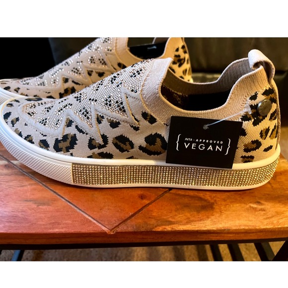 Bernie Mev Gardenia Leopard Rhinestone Vegan Slip On Sneakers Size 39/US 8.5 - Picture 1 of 14